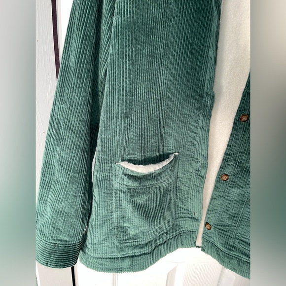NWT Women’s L.L. Bean Corduroy Utility Sherpa Lined Jacket Shacket Button Large - Picture 5 of 10